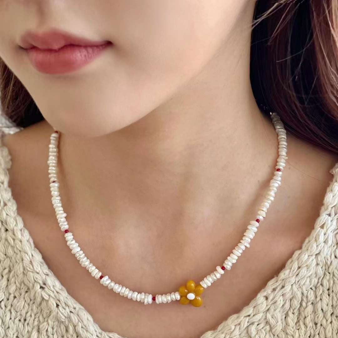 Summer Pearl Floral Necklace